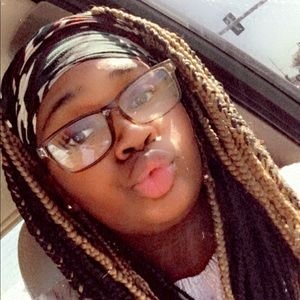 Meet your Posher, Tyroneisha